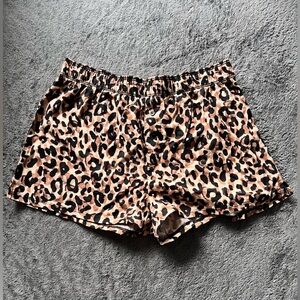 VS Pink Cozy Logo Shorts